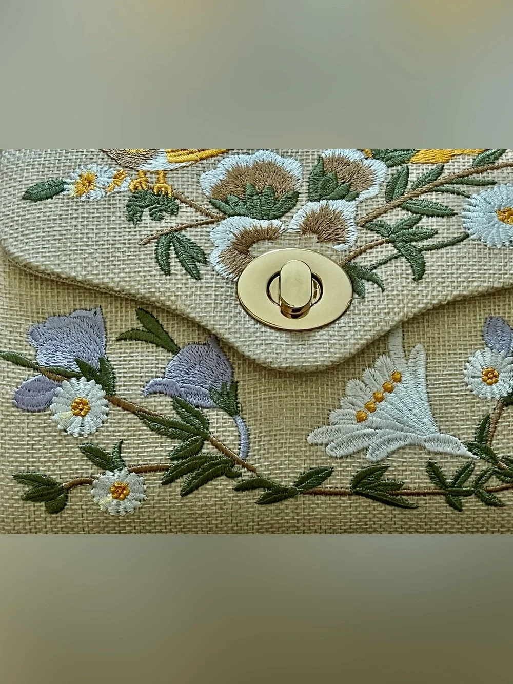 Tommy Bahama Bird & Floral Embroidered Canvas Bamboo Top Handle w Unique Chain